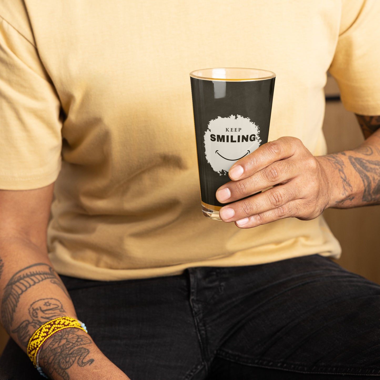 Shaker Pint Glass-KEEP SMILING (BLACK GRAPHIC)